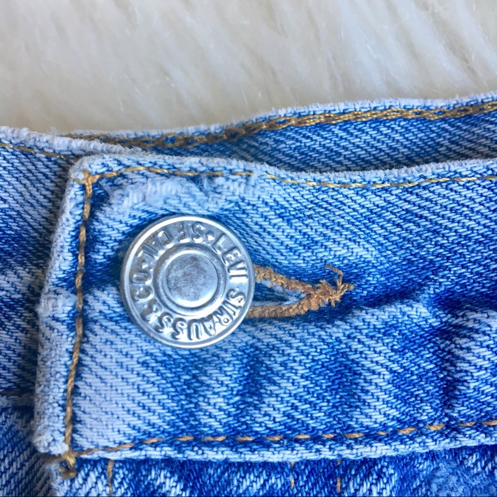 Levi’s Denim Ripped Shorts - Picture 8 of 8
